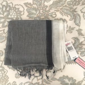 Vineyard Vines scarf pashmina